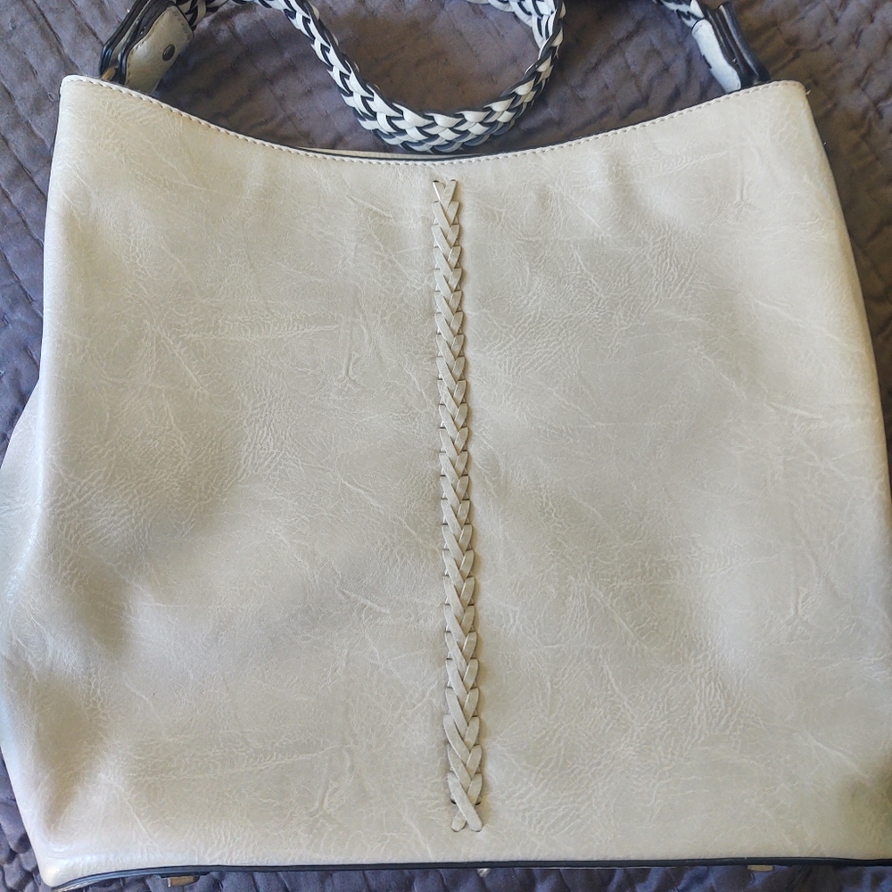 Shoulder bag
